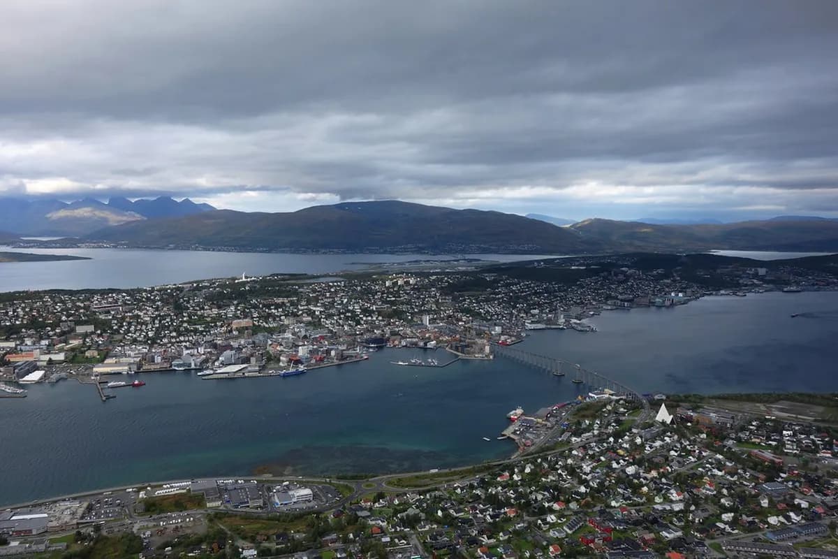 8 Things to Know Before Visiting Fjellheisen Cable Car Tromso