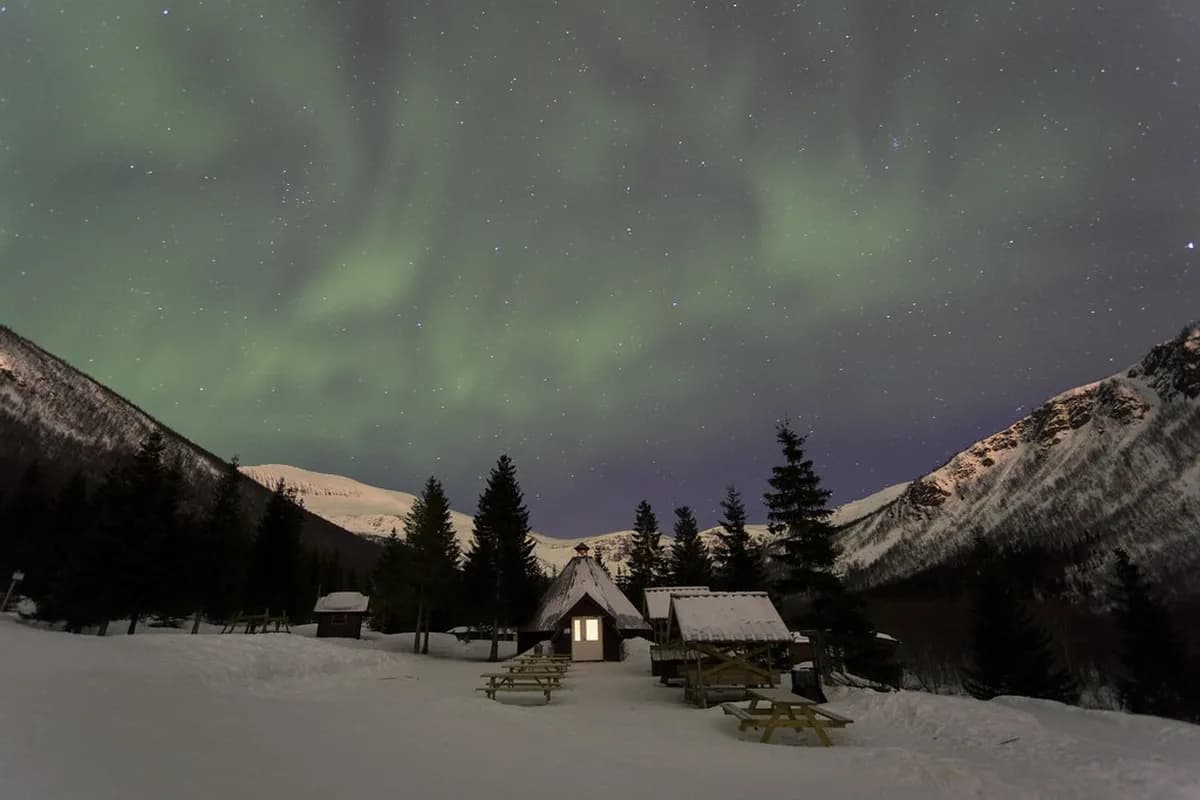 10 Essential Tips for Northern Lights Photography in Tromso